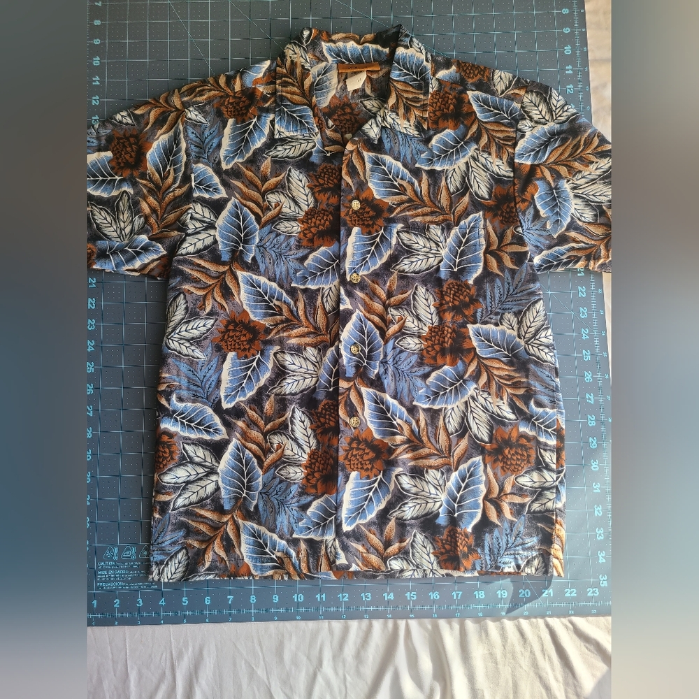 Island Traditions Made In Hawaii 100% Cotton Blue/Green Floral